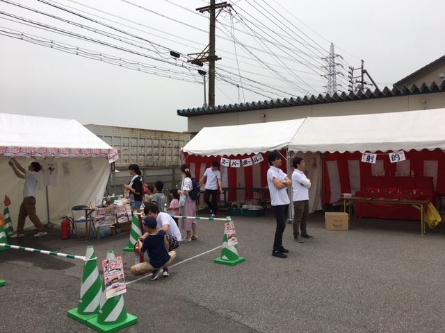 半田 ニイミ産業 超感謝祭の出店「こども免許証」「スーパーボールすくい」や「射的」など